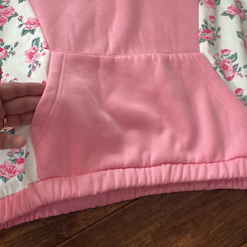 Main Strip Fleece Lined Sweat Shirt. Small NWOT - Picture 5 of 7
